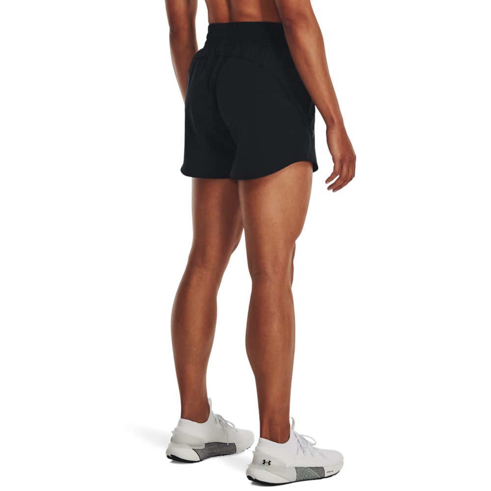 Under Armour Flex Woven shorts 5in