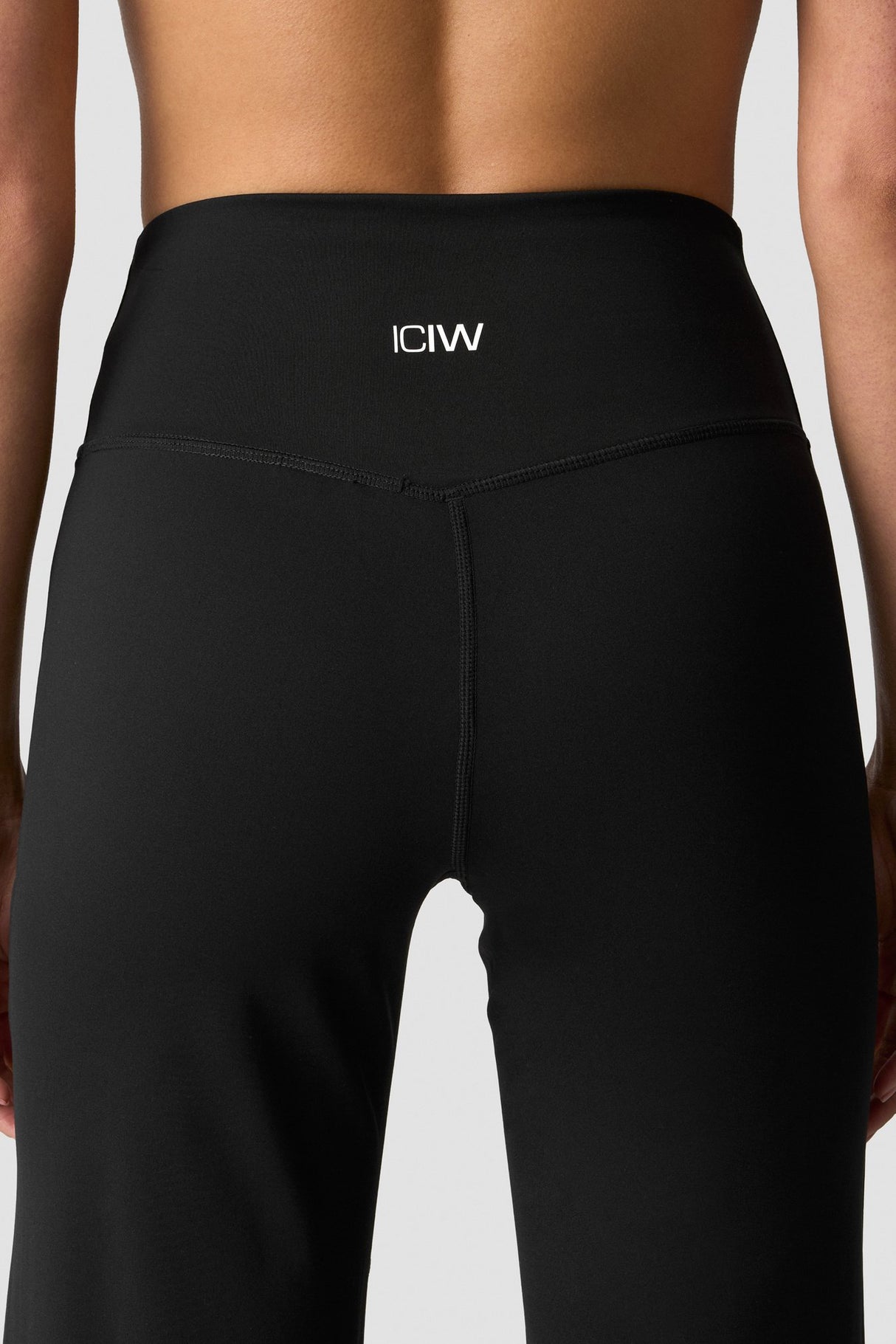 ICANIWILL Nimble Straight Leg Pants -housut
