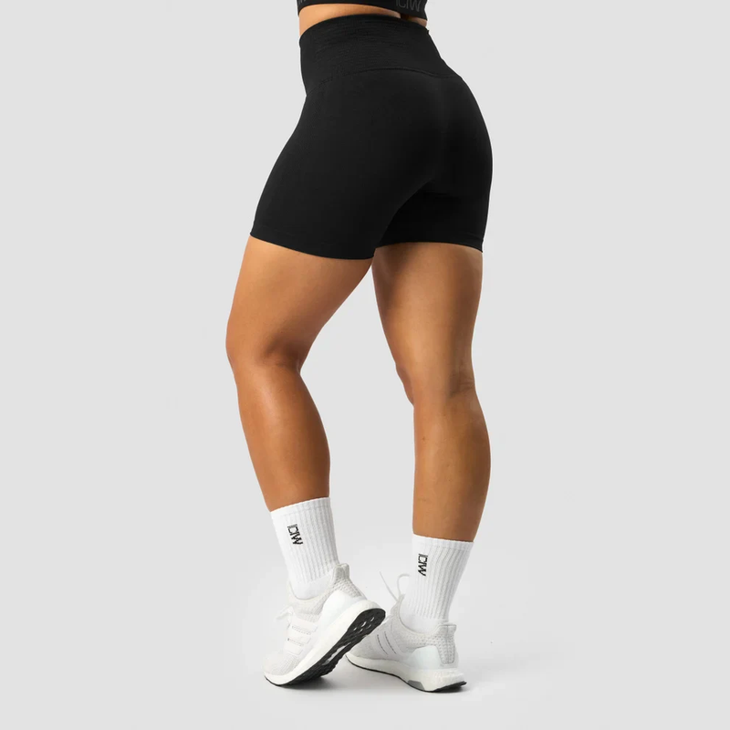 ICANIWILL Define Seamless Pocket Shorts Wmn