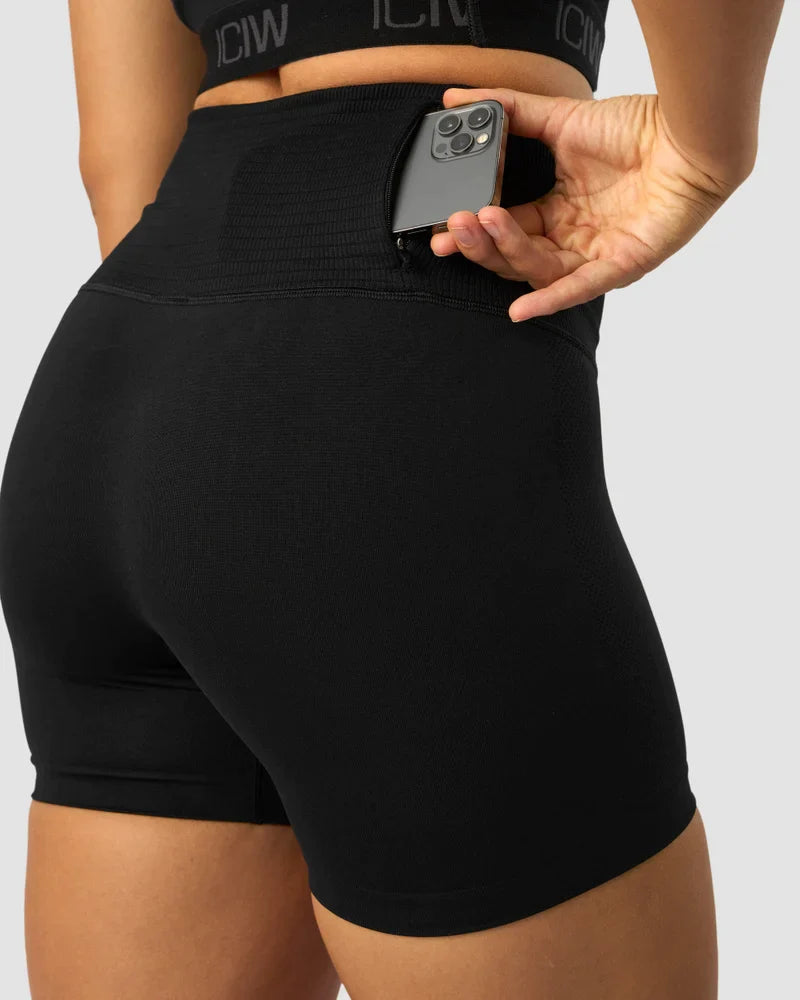 ICANIWILL Define Seamless Pocket Shorts Wmn