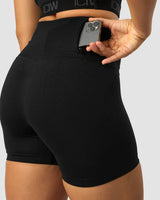 ICANIWILL Define Seamless Pocket Shorts Wmn