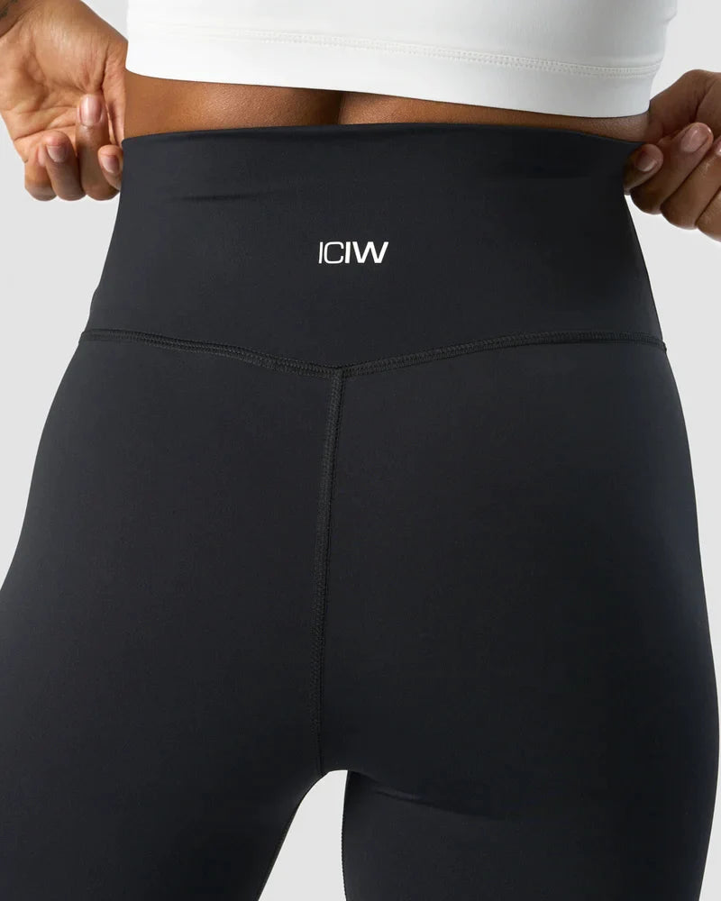 ICANIWILL Nimble Flared Tights -trikoot